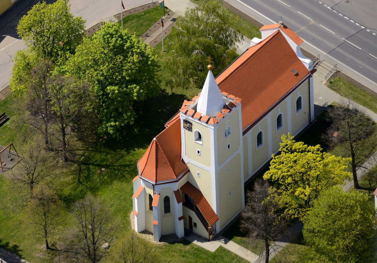 Chvalovice – kostel sv. Markéty