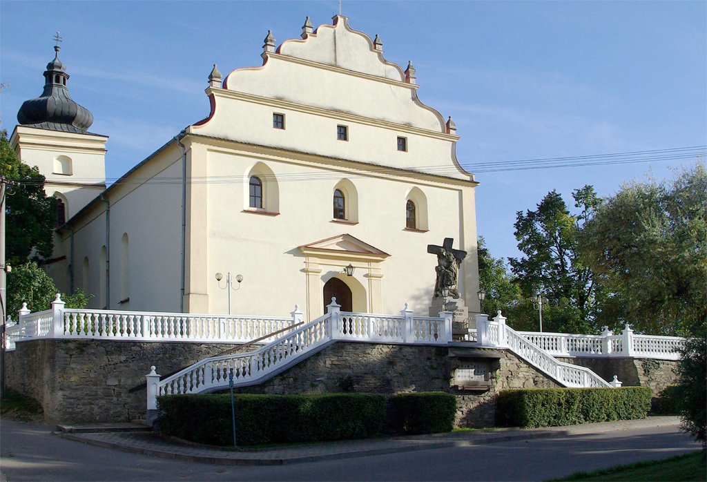 hoprní Dunajovice - kostel Nejsvětější Trojice