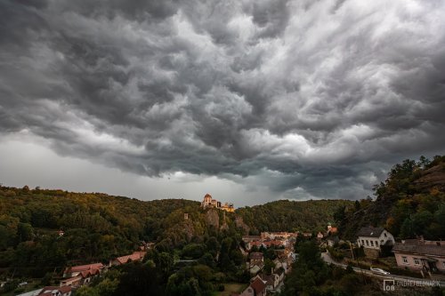 Extrémní počasí omezuje provoz turistických cílů