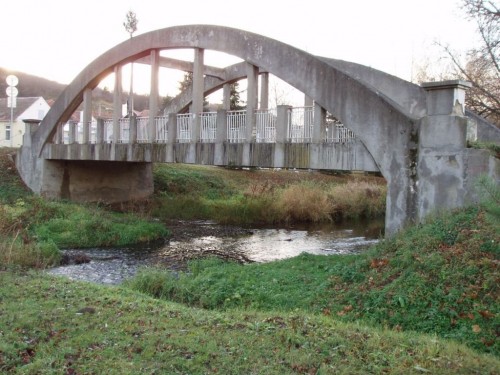 Výrovice - obloukový most