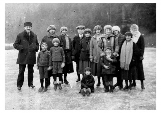 Vranov nad Dyjí a jeho okolí lákaly i k zimní rekreaci – sněhu zde bývalo dost a řeka pravidelně zamrzala.